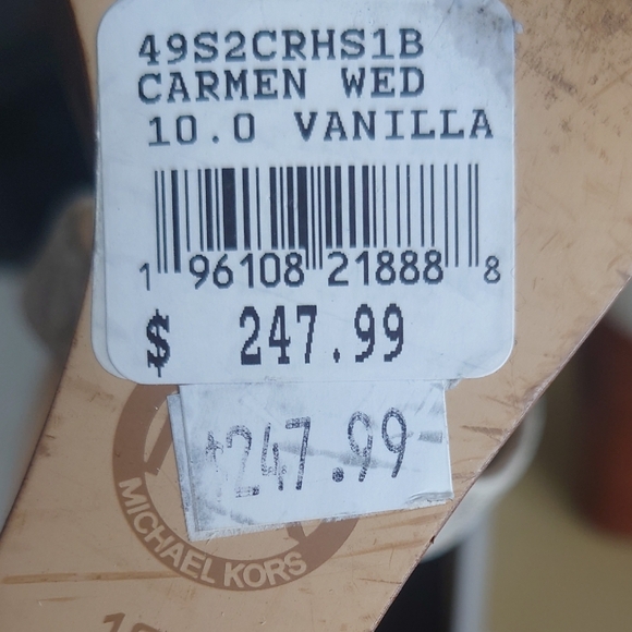 Michael Kors Carmen Wedge - Picture 9 of 10